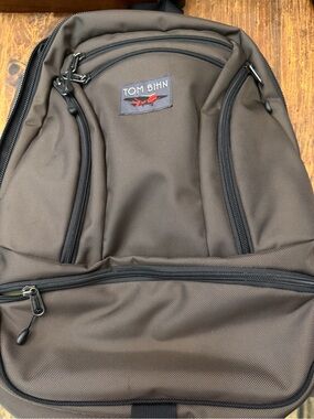 Tom Bihn synapse 25 plus attachments
